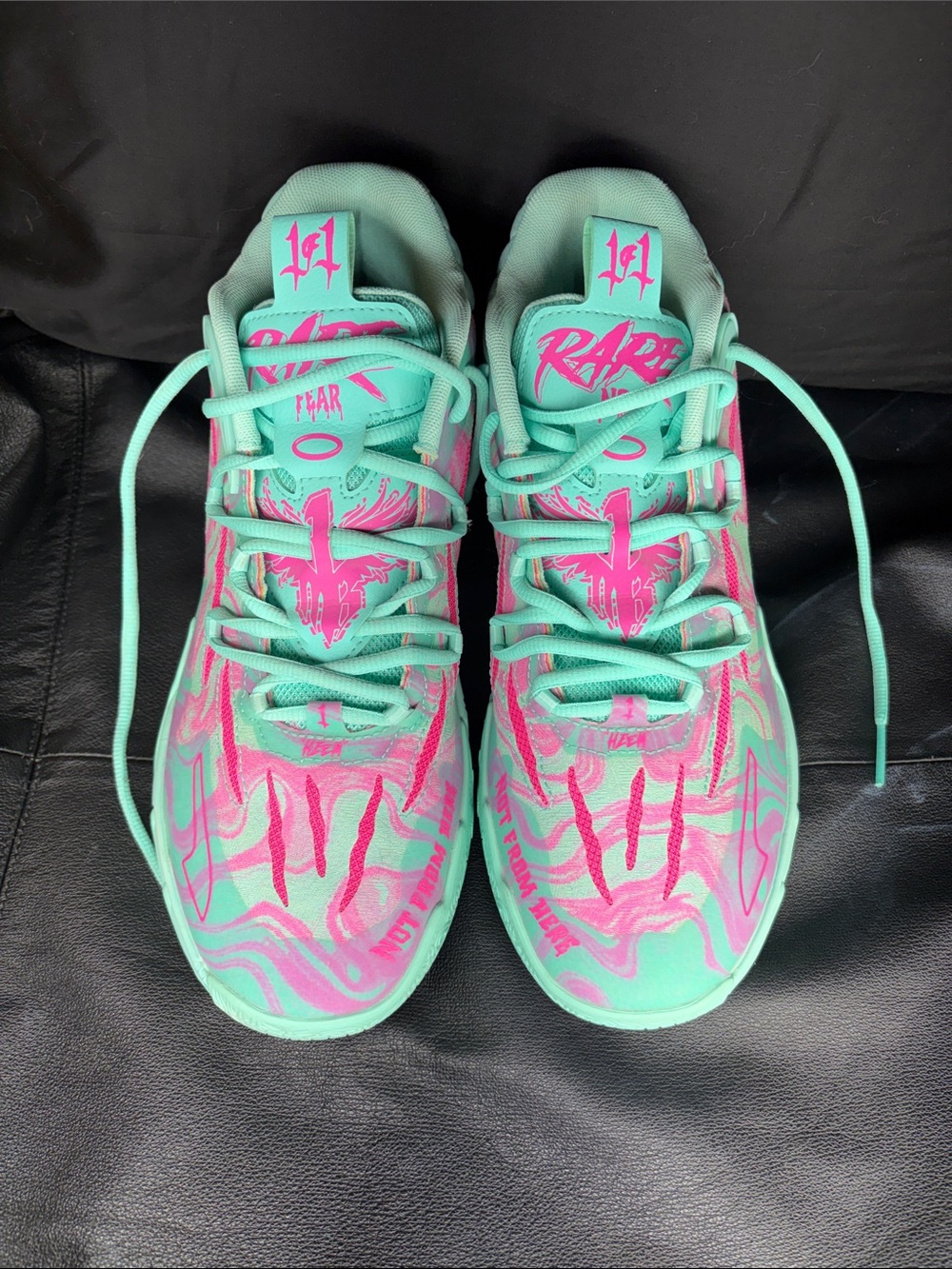 RARE Teal&Pink PUMAS (W9.5)